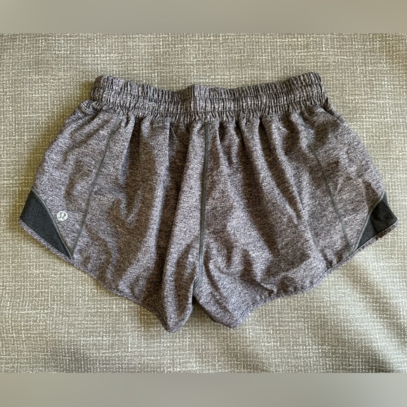 Lululemon Women's Heather Gray Hotty Hot  Athletic Shorts - Picture 2 of 9